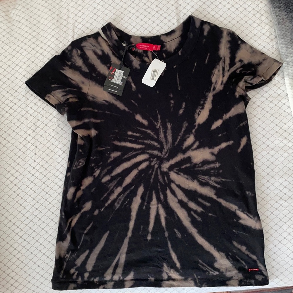 Philanthropy cut out tee